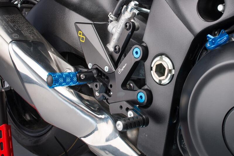 Lightech Pedane Regolabili R Version per Suzuki GSX-S 2015