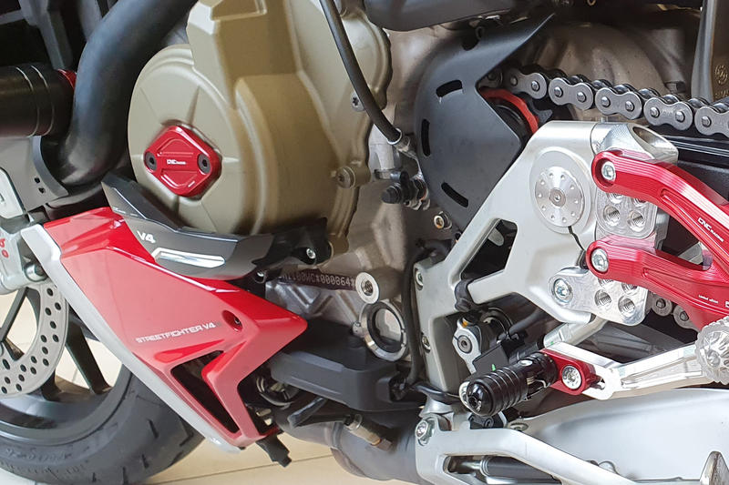CNC RACING Carter protezione alternatore Ducati Panigale e Streetfighter V4