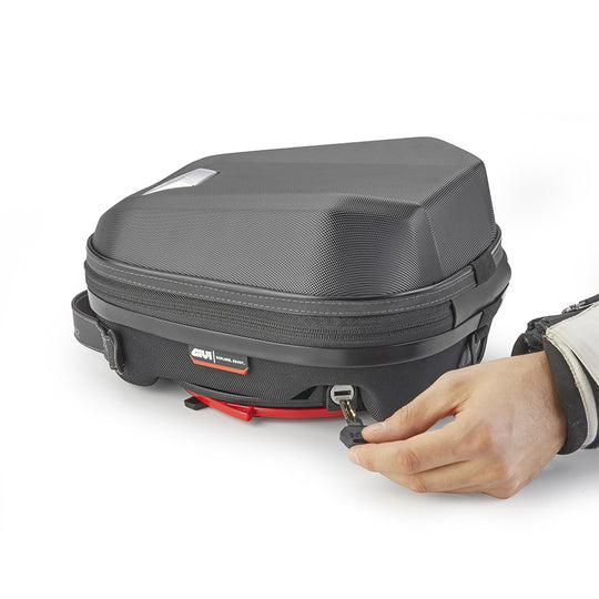 Borsa da serbatoio Givi semirigida TANKLOCKED® 5 lt.