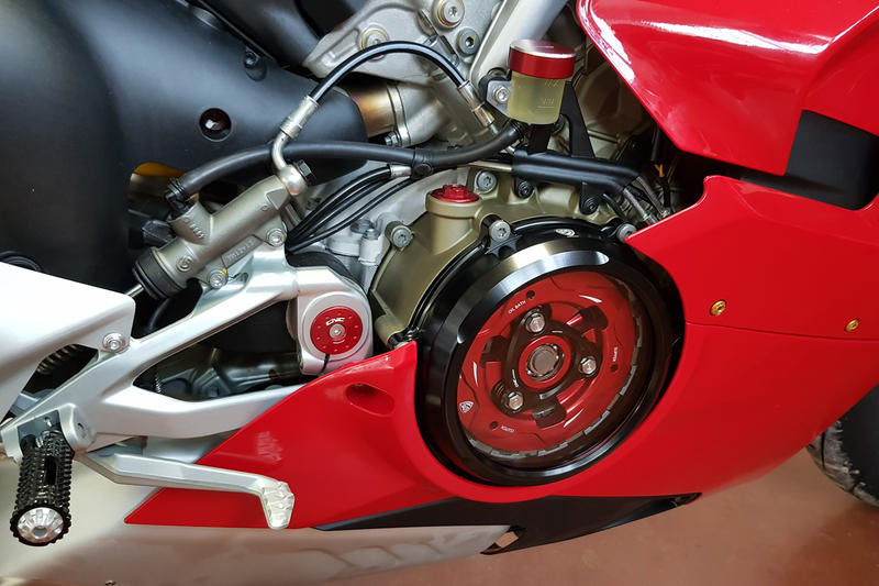 CNC RACING Carter trasparente per frizioni ad olio Ducati Panigale V4