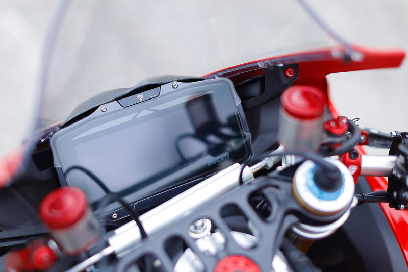 CNC RACING Cover strumentazione Ducati Panigale V4