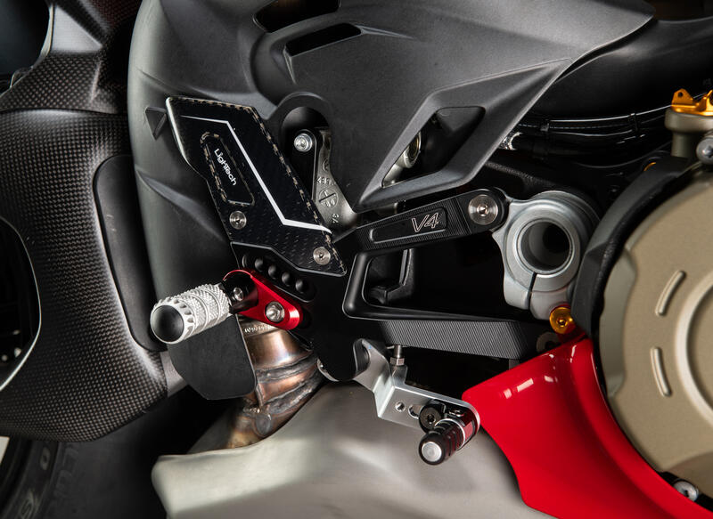 Lightech Pedane Regolabili con Poggia piedi Fissi per Ducati Panigale V4 - V4 S 2025