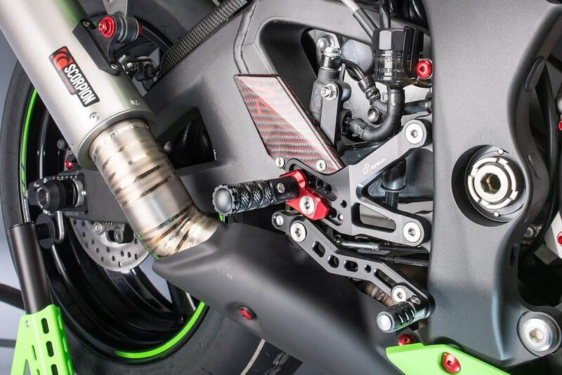 Lightech Pedane Regolabili R Version per Kawasaki ZX10R 2016-2020