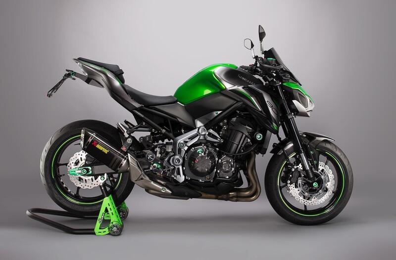 Lightech Pedane Regolabili Con Poggiapiedi Snodati per Kawasaki Z900 2017-2024