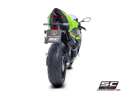Terminale SC-Project NON OMOLOGATO modello CR-T per Kawaski zx-6r