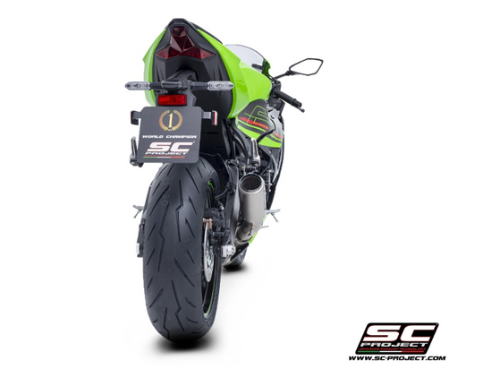 Terminale SC-Project NON OMOLOGATO modello CR-T per Kawaski zx-6r