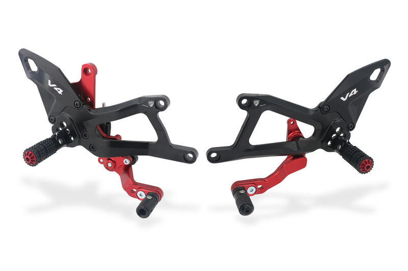 CNC RACING Pedane regolabili Ducati Panigale V4