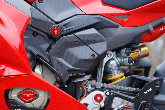 CNC RACING Cover motore SX Ducati Panigale V4 MY2025 - Carbonio