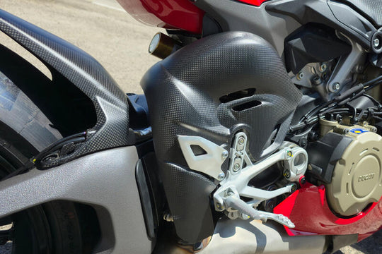 CNC RACING Paracalore collettori Ducati Panigale V4 - carbonio
